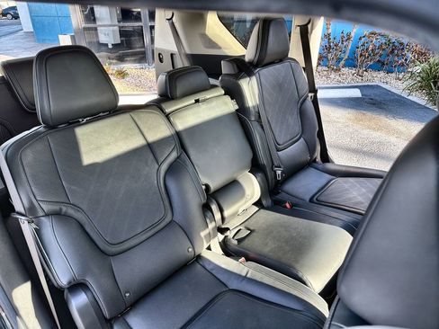 Used 2025 INFINITI QX80 Luxe image 28