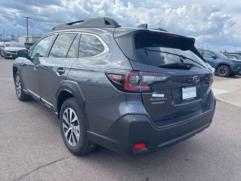 Used 2024 Subaru Outback Premium AWD/4WD image 7
