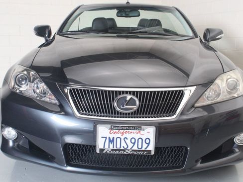 Used 2010 Lexus IS 250C w/ Luxury Pkg RWD image 11