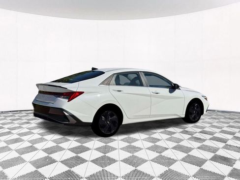 New 2026 Hyundai Elantra SEL Sport image 12