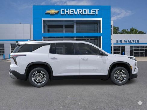 New 2026 Chevrolet Traverse LT w/ Driver Confidence Package image 6