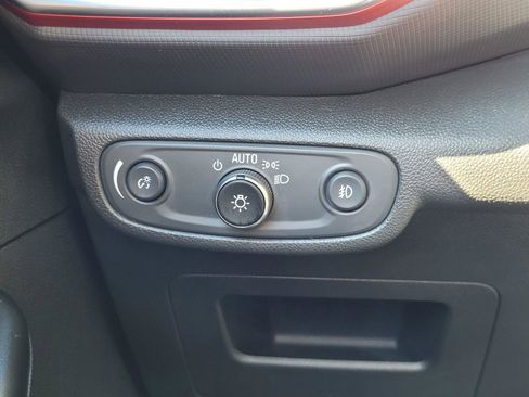 Used 2022 Chevrolet TrailBlazer RS image 31