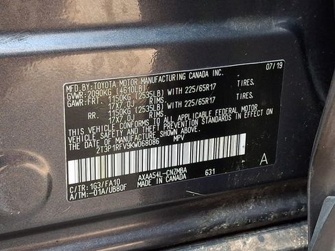 Used 2019 Toyota RAV4 XLE w/ All Weather Liner Package AWD/4WD image 28