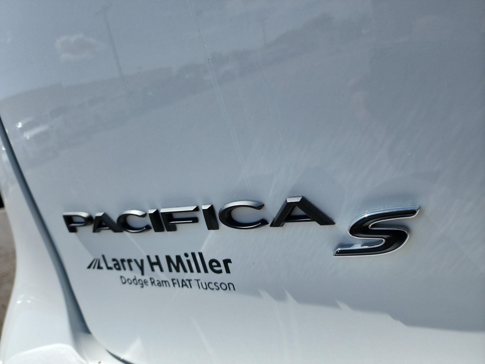 Used 2023 Chrysler Pacifica Limited w/ S Appearance Package FWD image 27