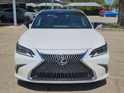 Used 2019 Lexus ES 350 Ultra Luxury w/ Accessory Package 2 image 2