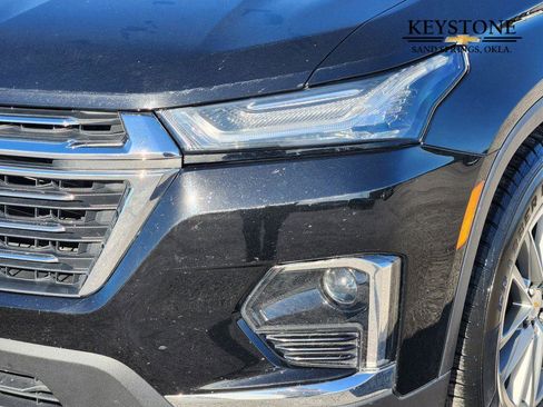 Used 2023 Chevrolet Traverse LT image 10