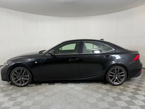 Used 2019 Lexus IS 350 F Sport w/ F Sport Package RWD image 3