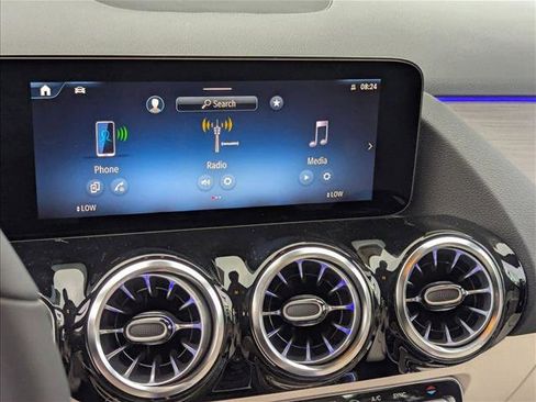 New 2026 Mercedes-Benz GLA 250 image 11