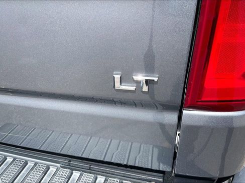 Used 2019 Chevrolet Silverado 1500 LT Trail Boss AWD/4WD image 8