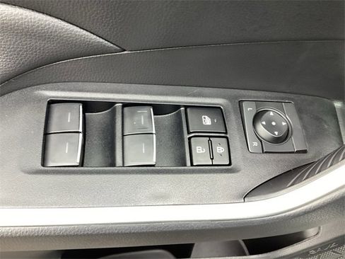 Used 2024 Toyota RAV4 XLE image 29