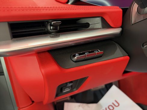 Used 2023 Chevrolet Corvette Stingray Premium Conv w/ Z51 Performance Package image 25