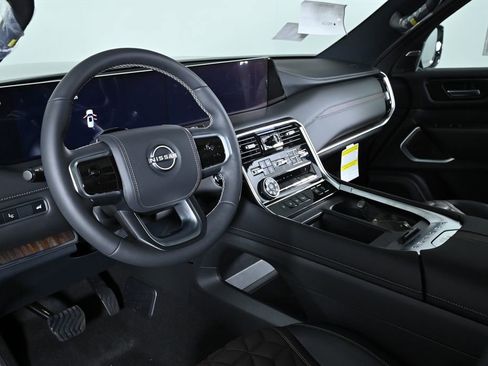 New 2025 Nissan Armada Platinum Reserve image 9