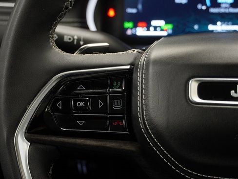 Certified 2023 Jeep Grand Cherokee Overland image 41