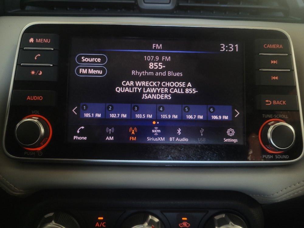 Used 2020 Nissan Versa SV w/ Trunk Package FWD image 25