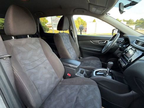 Used 2015 Nissan Rogue SV AWD/4WD image 53