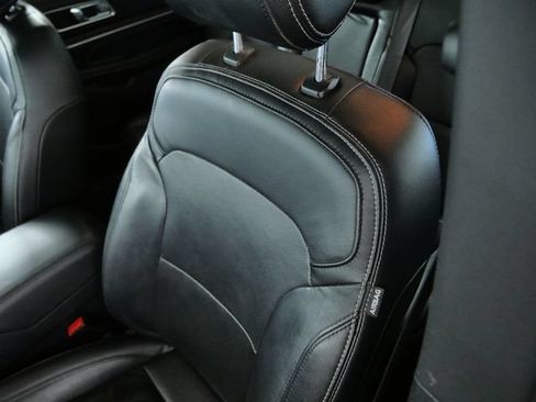 Used 2016 Ford Explorer Limited w/ Equipment Group 301A AWD/4WD image 17