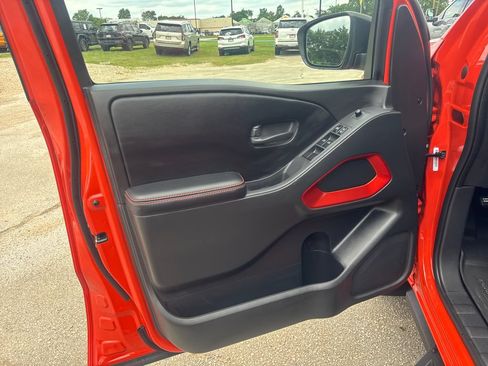 Used 2026 Nissan Frontier 4x4 Crew Cab image 24