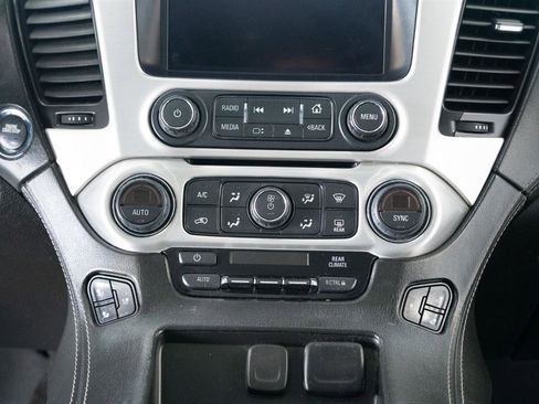 Used 2019 GMC Yukon XL SLT image 20