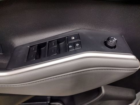 Used 2022 Toyota Highlander XLE image 21