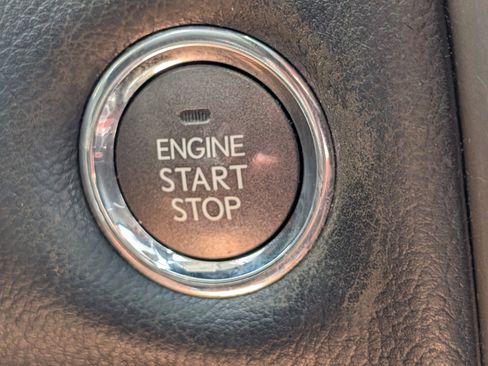 Used 2016 Lexus GX 460 w/ Premium Package image 28