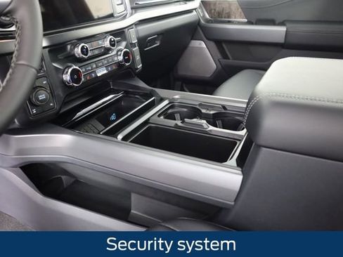 New 2026 Ford F350 Lariat w/ Black Appearance Package image 59