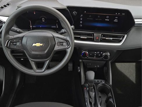 Used 2024 Chevrolet TrailBlazer LS w/ LS Convenience Package image 11