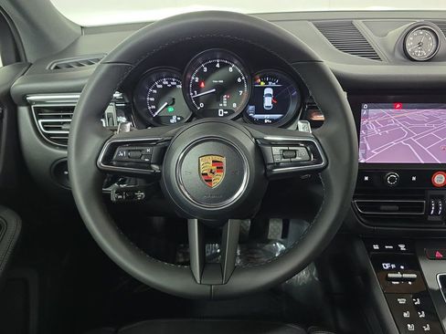 New 2026 Porsche Macan image 14