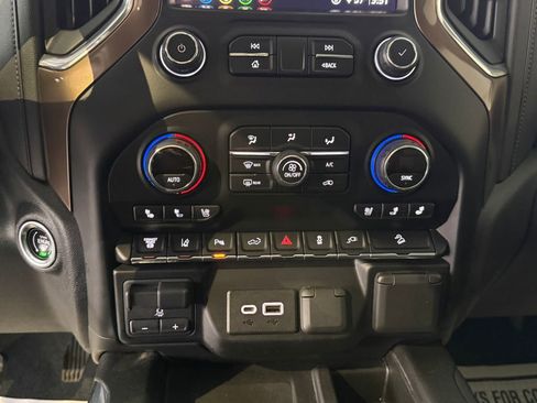 Used 2020 Chevrolet Silverado 3500 High Country w/ Z71 Off-Road Package image 33