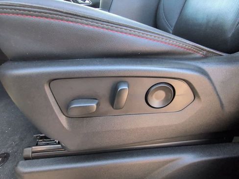 Used 2023 Chevrolet Suburban RST w/ Luxury Package image 17