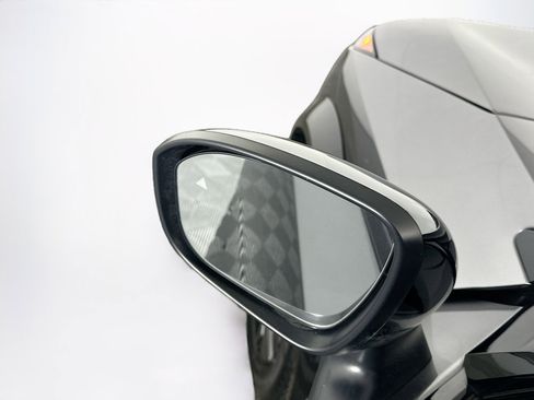 Used 2023 Nissan Ariya AWD image 16