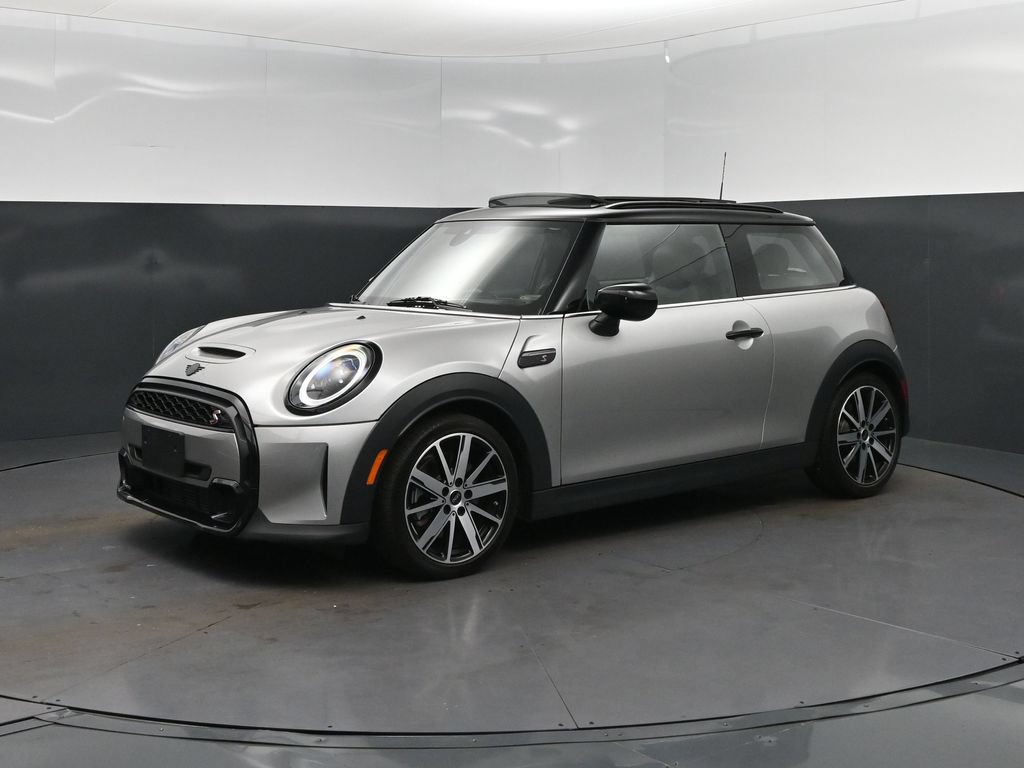 Used 2024 MINI Cooper S FWD image 3