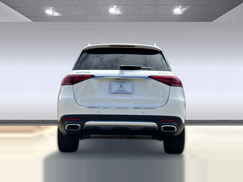 Used 2022 Mercedes-Benz GLE 350 4MATIC w/ Premium Package image 9
