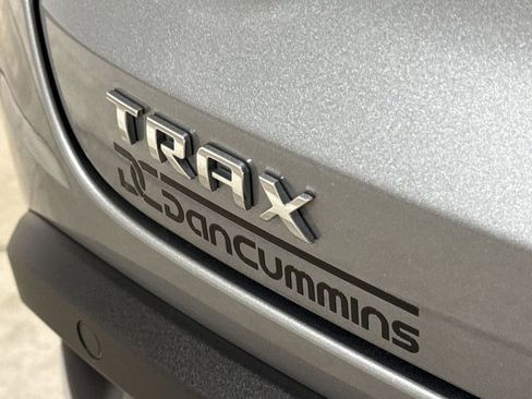 Used 2024 Chevrolet Trax LT w/ Sunroof Package image 26