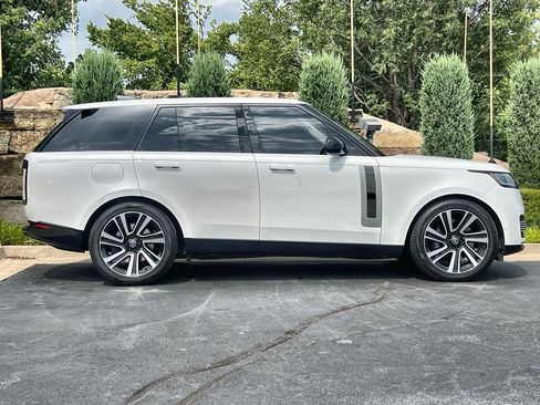 Certified 2023 Land Rover Range Rover SV AWD/4WD image 6