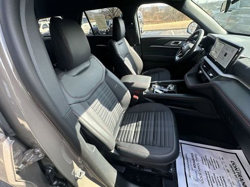 New 2026 Ford Explorer ST-Line image 31