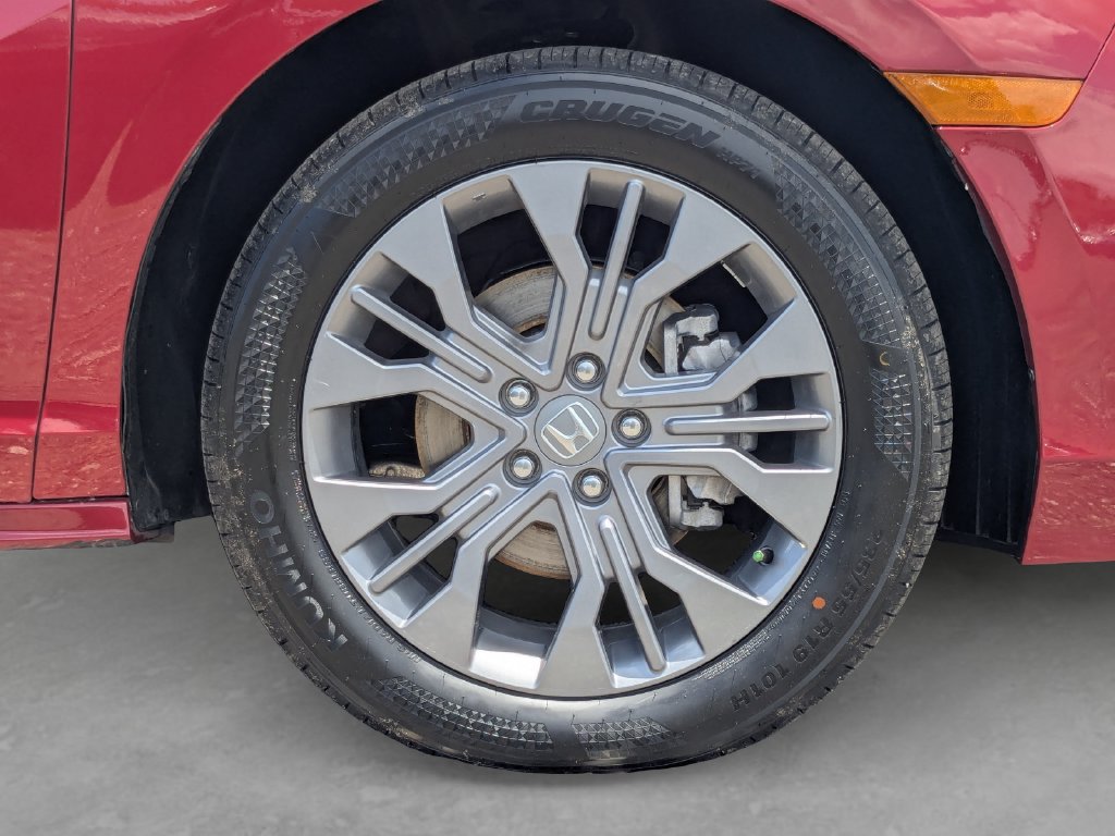 Used 2025 Honda Odyssey Touring image 11
