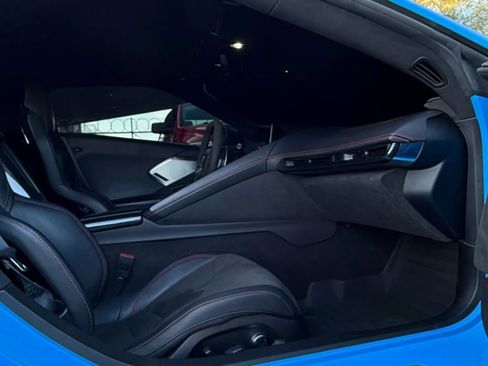 Used 2022 Chevrolet Corvette 3LT w/ Z51 Performance Package image 37