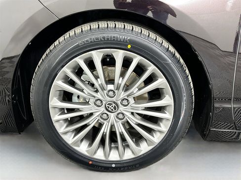 Certified 2020 Toyota Avalon Limited w/ Advanced Safety Package image 33