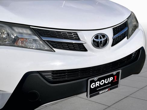 Used 2015 Toyota RAV4 XLE FWD image 28