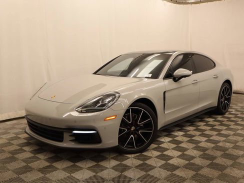 Used 2019 Porsche Panamera image 1