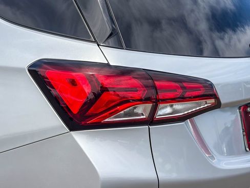 Used 2022 Chevrolet Equinox LS w/ LS Convenience Package FWD image 8
