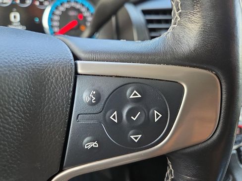 Used 2019 GMC Yukon XL Denali AWD/4WD image 19