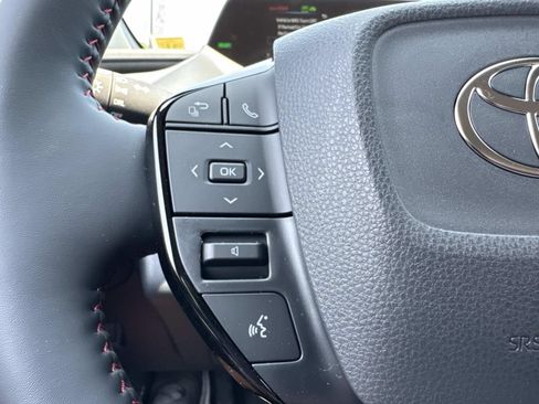 New 2026 Toyota Prius Plug-In Hybrid FWD image 12