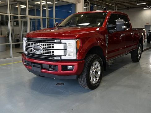 Used 2018 Ford F250 Platinum image 1