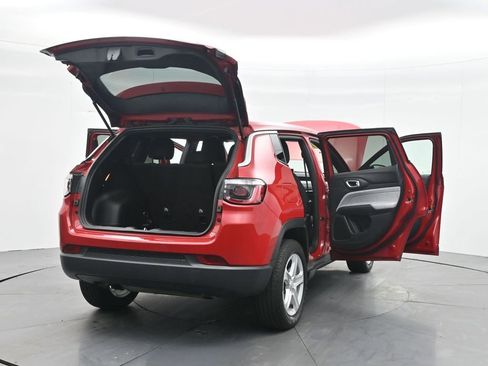 Used 2023 Jeep Compass Sport image 44