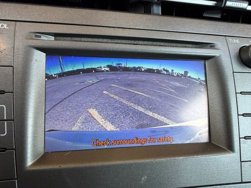 Used 2015 Toyota Prius Two FWD image 32