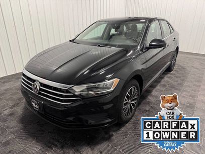Used 2020 Volkswagen Jetta SE w/ SE Cold Weather Package