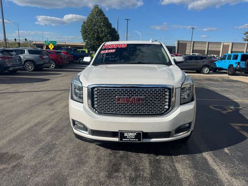 Used 2016 GMC Yukon XL Denali w/ Open Road Package AWD/4WD image 2