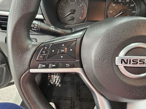 Used 2022 Nissan Altima 2.5 S FWD image 17