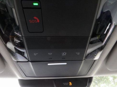 New 2025 Mitsubishi Outlander SE image 25